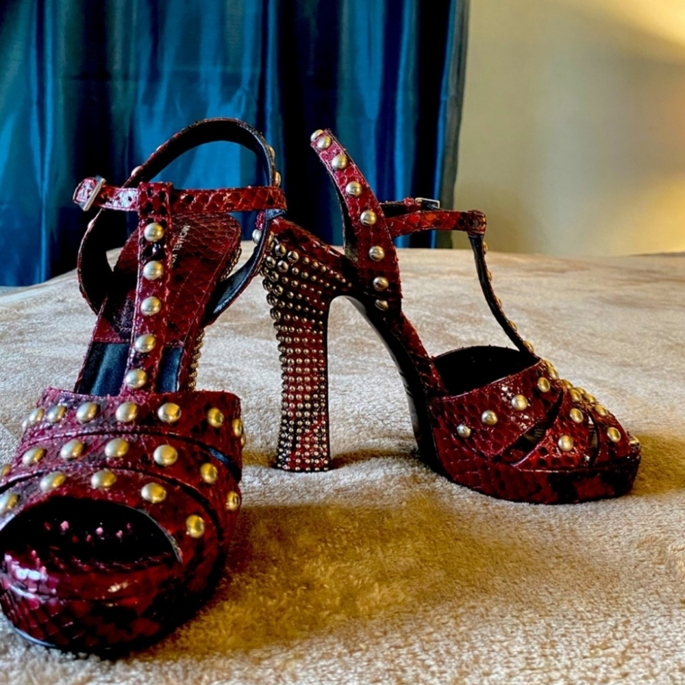 MICHAEL KORS COLLECTION NWT PYTHON LEATHER PLATFORM BURGUNDY PUMPS EU39